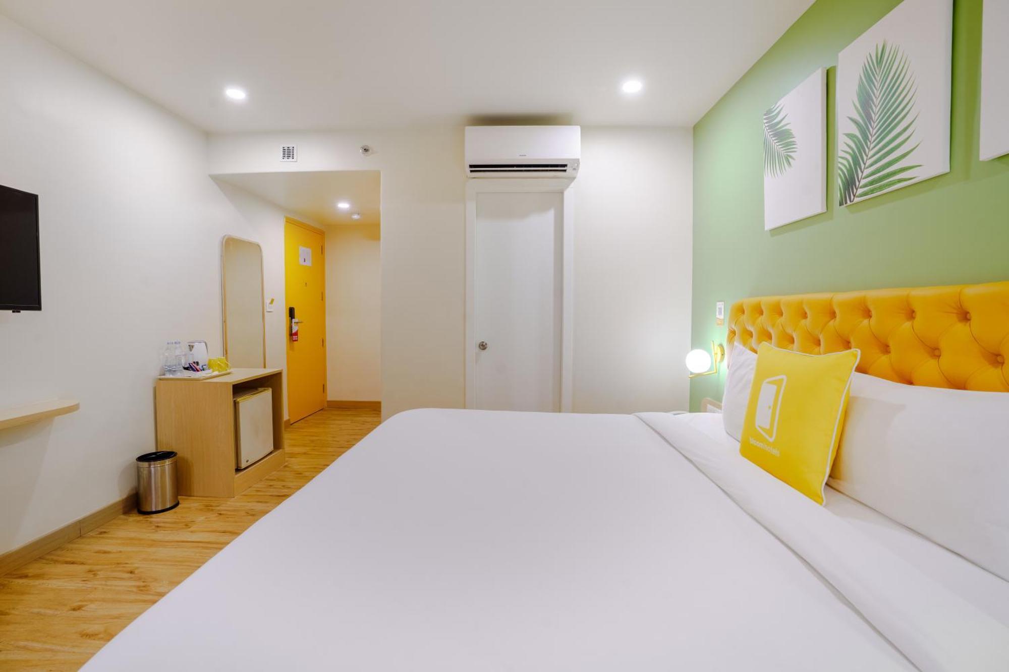 Bloom Hotel - Karol Bagh デリー エクステリア 写真