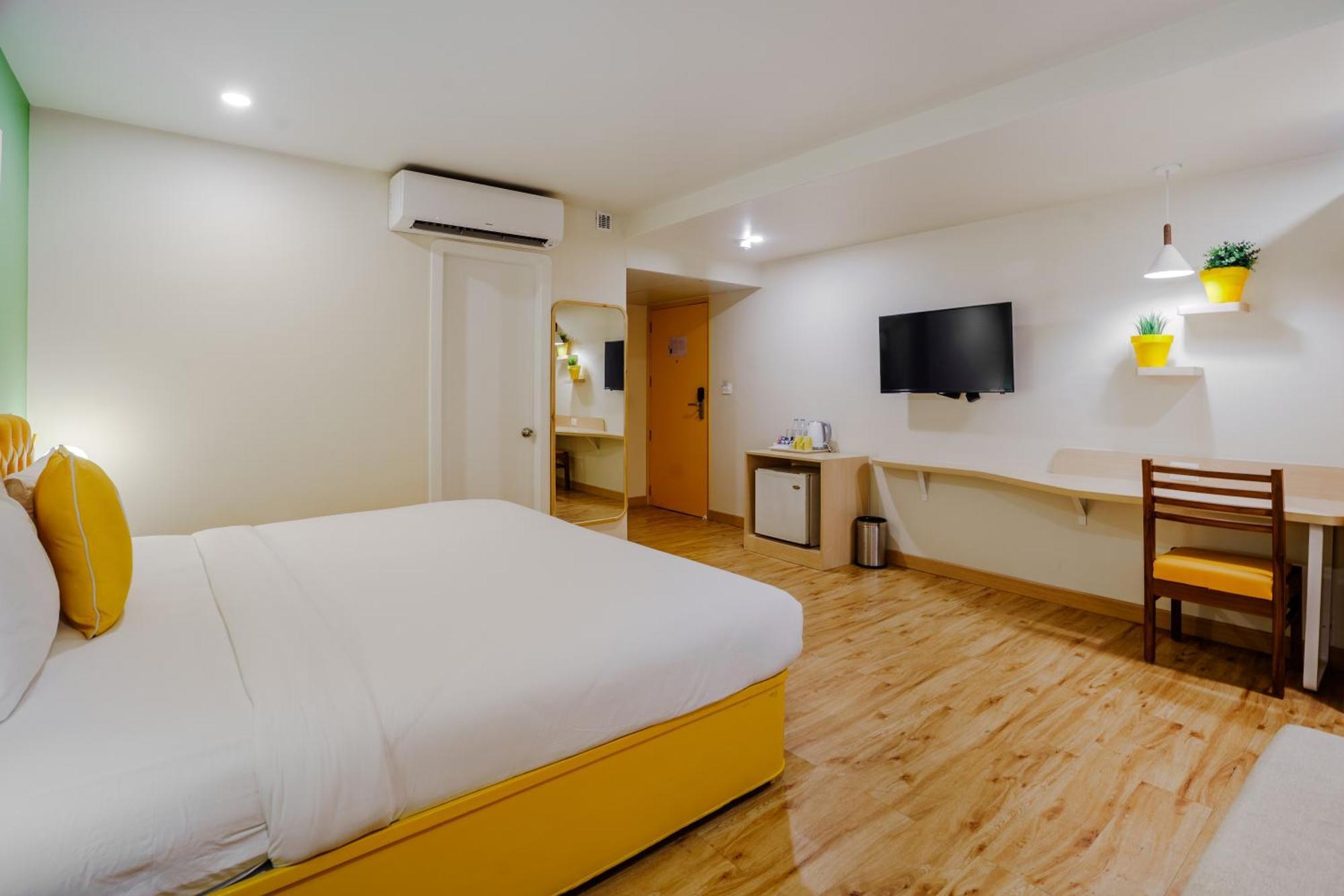 Bloom Hotel - Karol Bagh デリー エクステリア 写真
