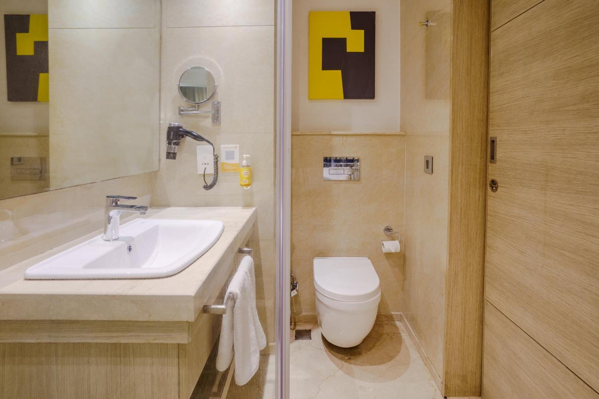 Bloom Hotel - Karol Bagh デリー 部屋 写真